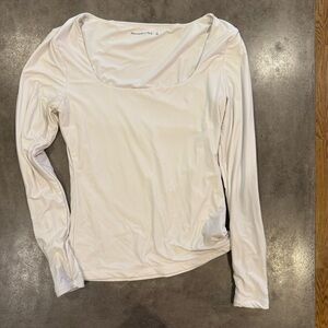 White square neck long sleeve
